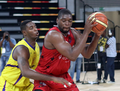 Petro de Luanda - A nossa equipa sénior de Basquetebol