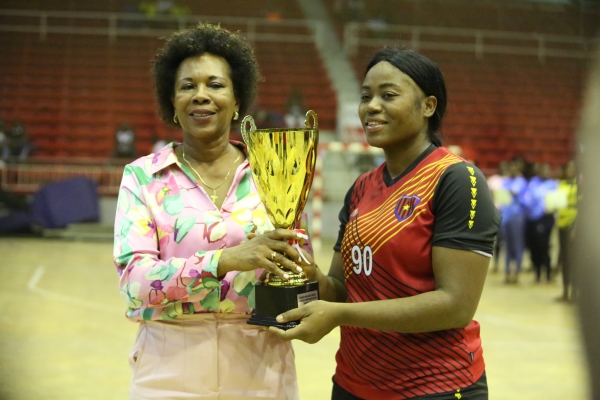 D&#039;Agosto vence torneio &#039;&#039;Março Mulher&quot; em andebol sénior feminino