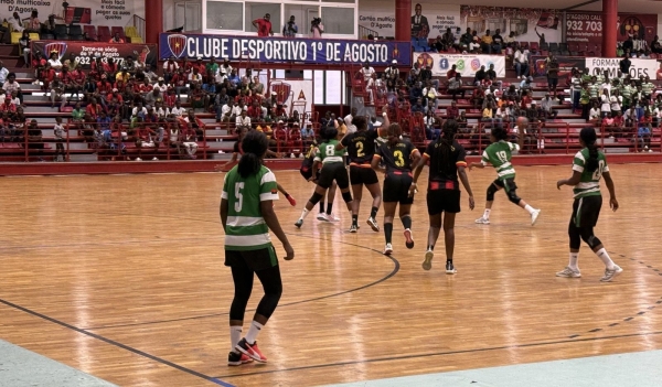 D’agosto vence Sporting e fica a um passo da conquista do Provincial
