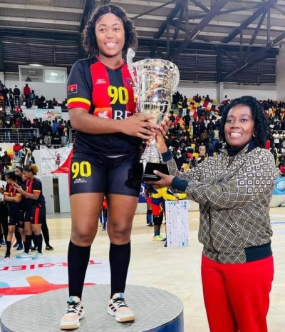 D&#039;Agosto sagra-se campeão nacional de andebol em seniores femininos